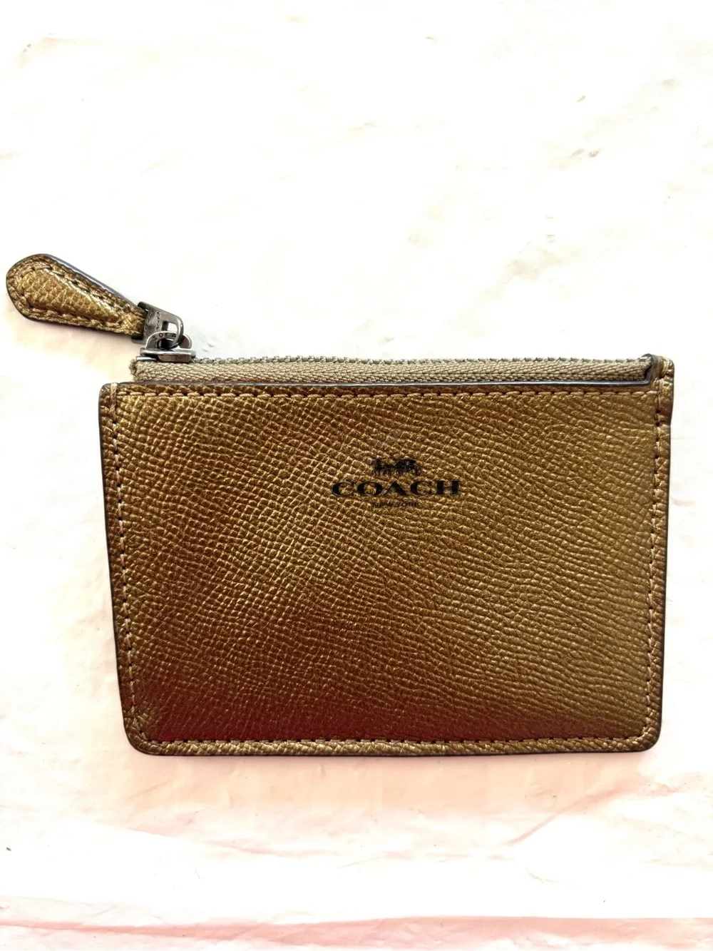 NWOT Coach Gold Metallic Pebbled Leather Zip ID Card Keychain Wallet mini